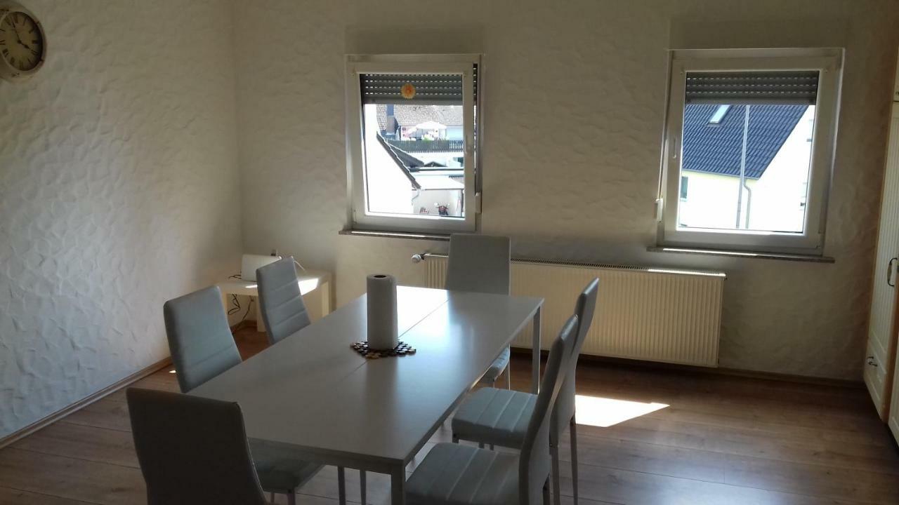 Gaststaette Molitor Lejlighed Saarlouis Eksteriør billede